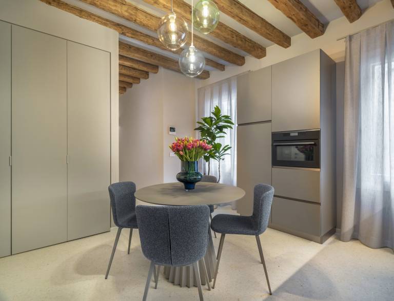 Fully equipped charming rental apartment with patio | Near Rialto Bridge | Dogs allowed — photo 4