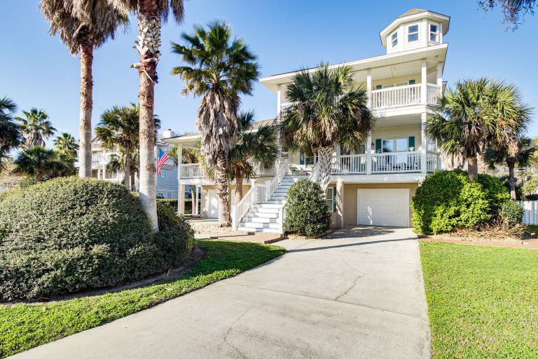 Tybee Island Gem: Spacious Home w/ Private Pool — photo 4