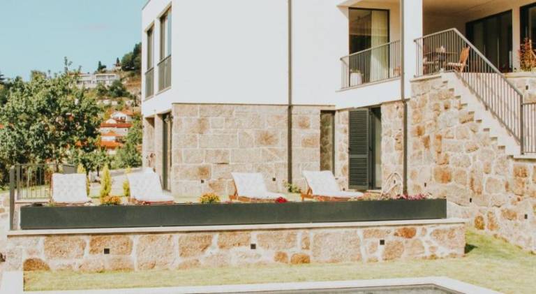 Farm with pool, garden & terrace | Pets allowed in Viseu
