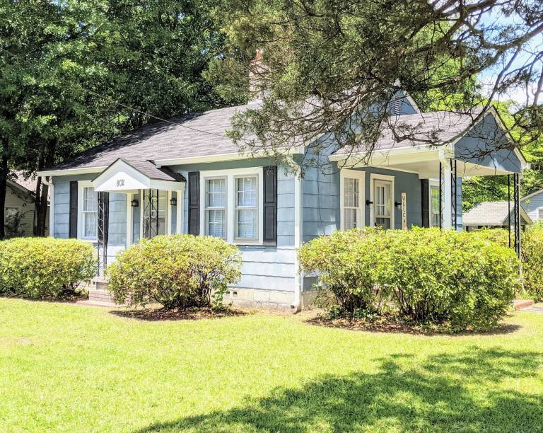 Cottage  Hartsville