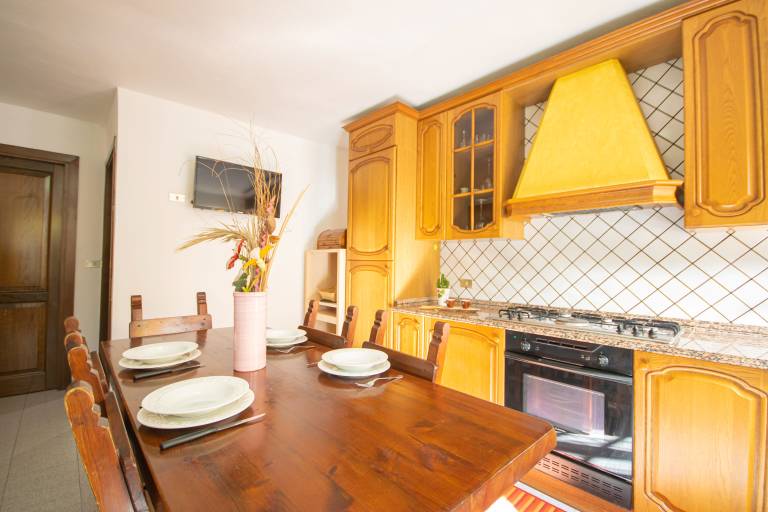 Apartment with garden, barbecue & terrace | Garden view — photo 4