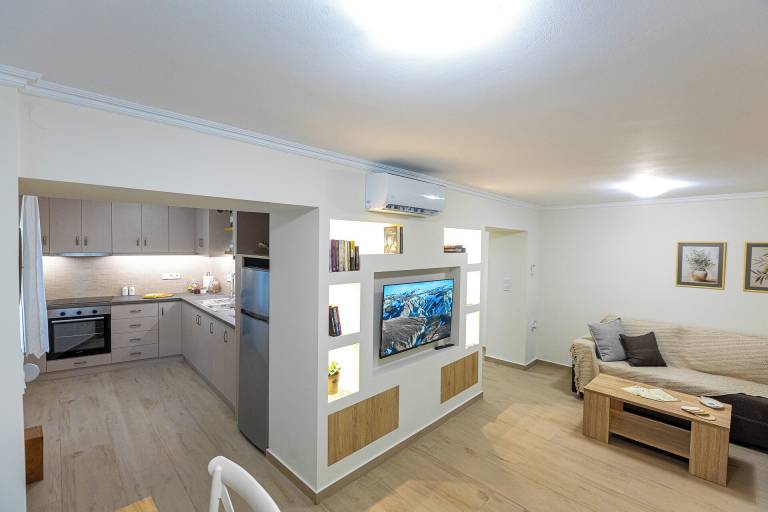 House  Agia Marina