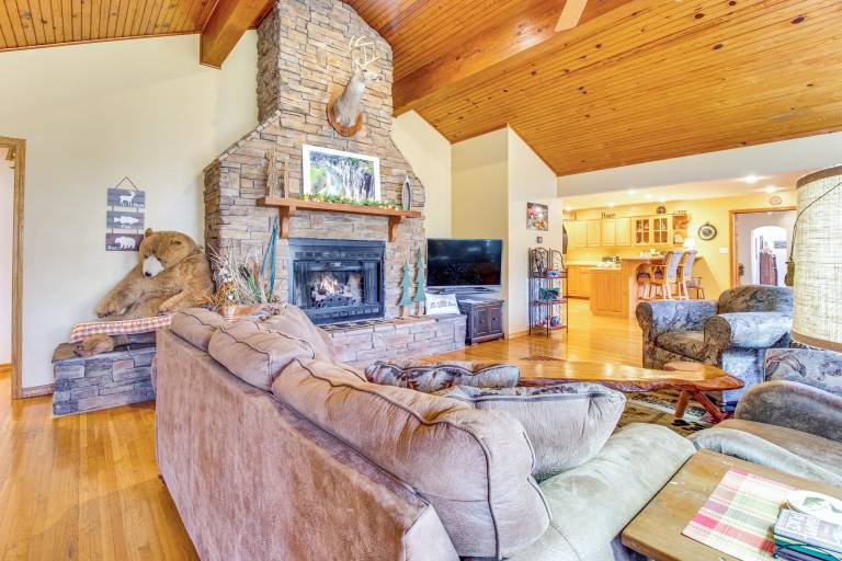 House Mountain Home