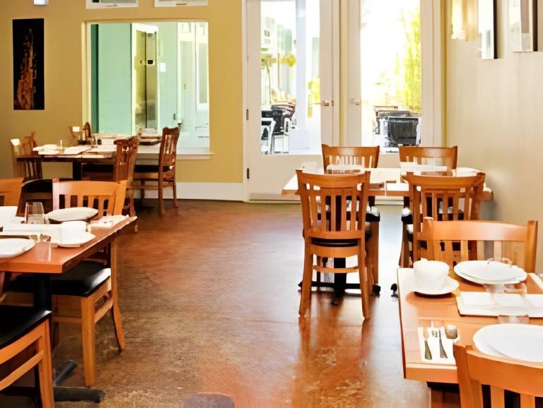 Pacific Blue Inn — photo 4
