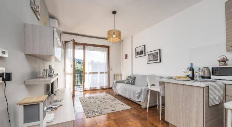 Holiday apartment with terrace | Good for workation in Chiavari