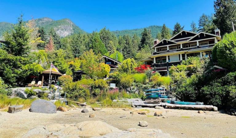 Bed and breakfast  Sechelt