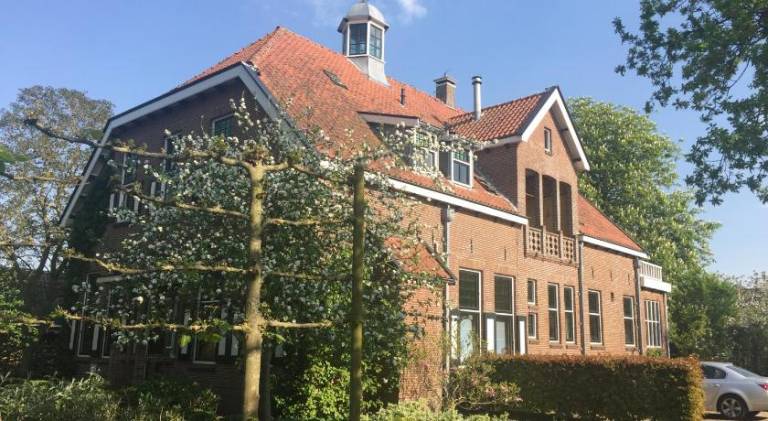 500 m&sup2; Ferienhaus