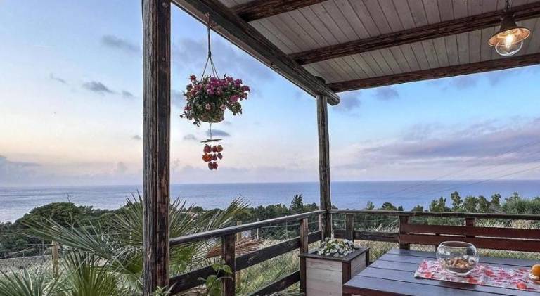 Charming villa with hot tub | Pets allowed in Castellammare del Golfo