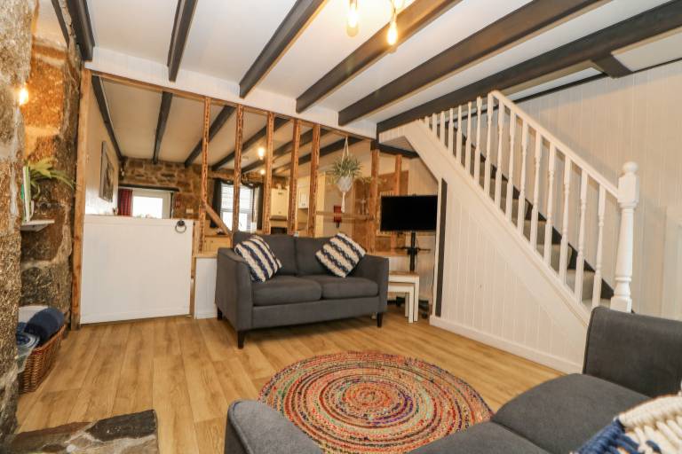 Cottage with 2 rooms for 4 persons — photo 4