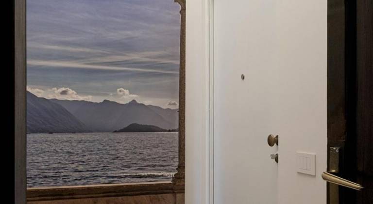 Exclusive Green Apartment - City Center - Como - Near Station — photo 3