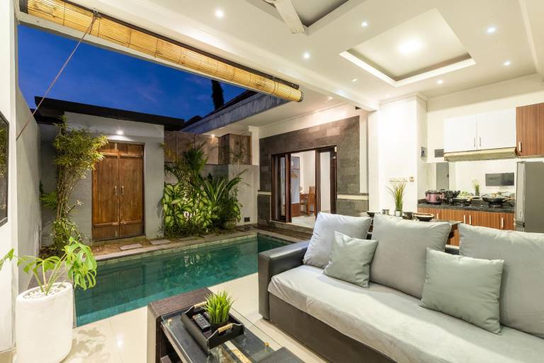 Villa Estella 1 Bedroom Pool Seminyak Kuta — photo 2