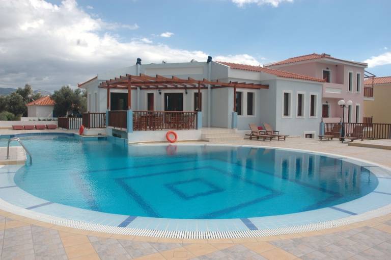 Aparthotel  Kampos Marathokampou