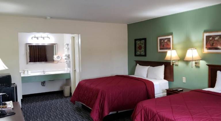 Super 7 Motel — photo 2
