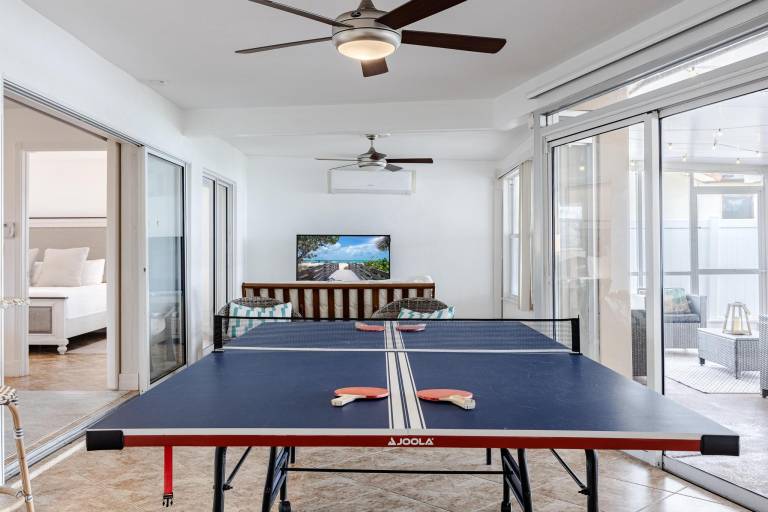 Vacation home with barbecue & private pool — photo 4