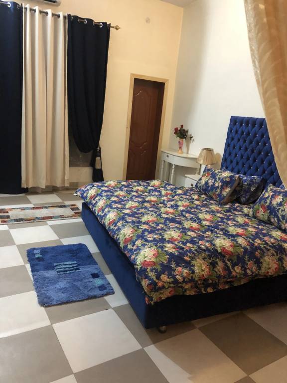 House  Lalazar Colony