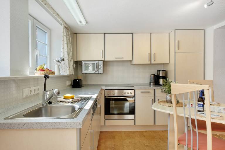 Holiday apartment with terrace, garden & BBQ | Garden view — photo 3