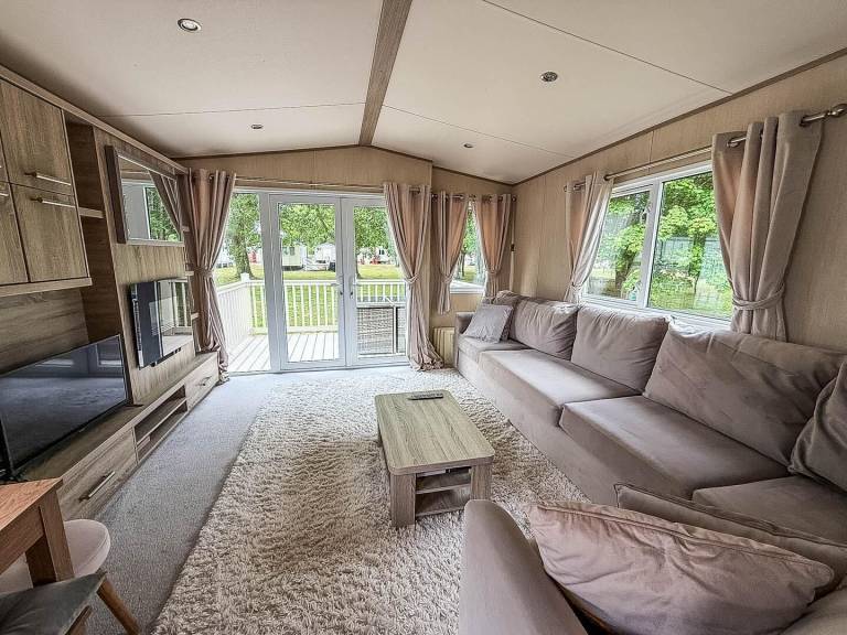 Caravan Fritton