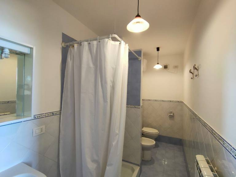 Rental apartment with terrace & yard | Pets are welcome — photo 4