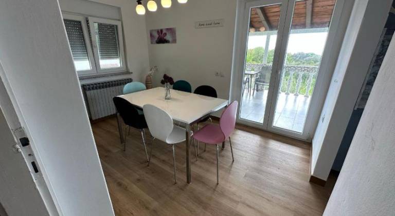 Rental apartment with garden & patio — photo 3