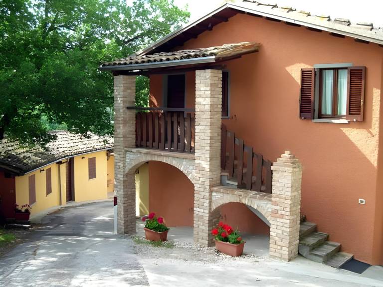 Farm with pool, terrace & yard in Urbania
