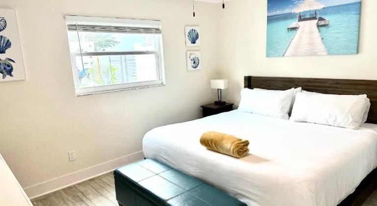 Beautiful vacation home with hot tub & pool | Beach nearby | Dogs allowed — photo 2