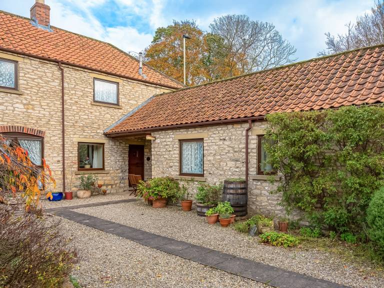 Granary Cottage UK49961