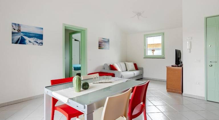 Apartment with 2 rooms for 6 persons in Bosa