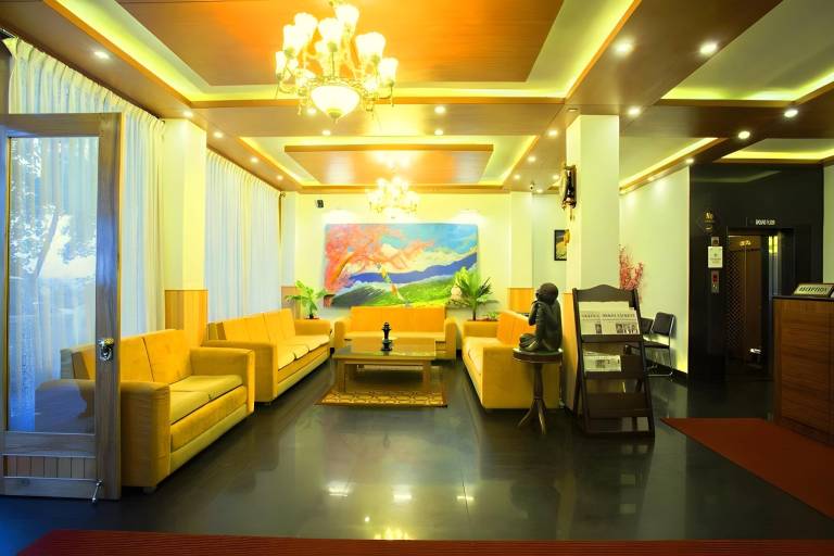 The Golden Crest Hotel — photo 2