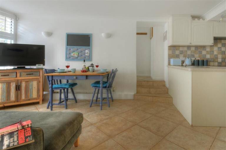 Cabin Charmouth
