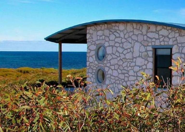 House D'Estrees Bay
