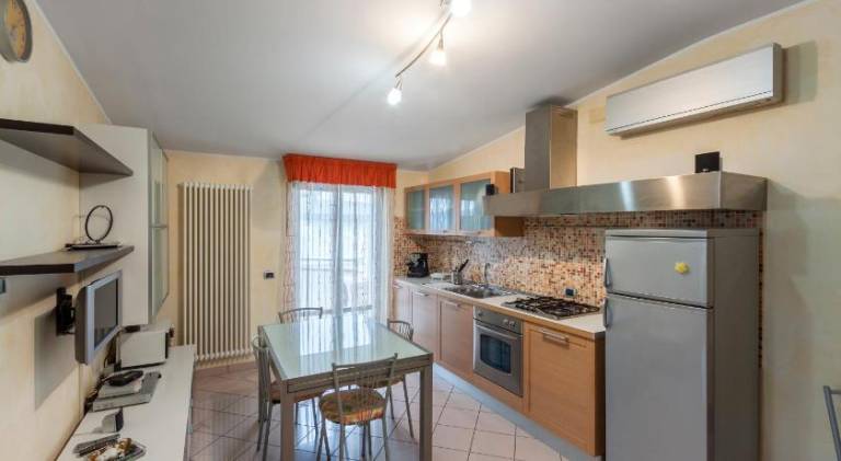 Rental apartment with 1 room for 6 persons in Tortoreto