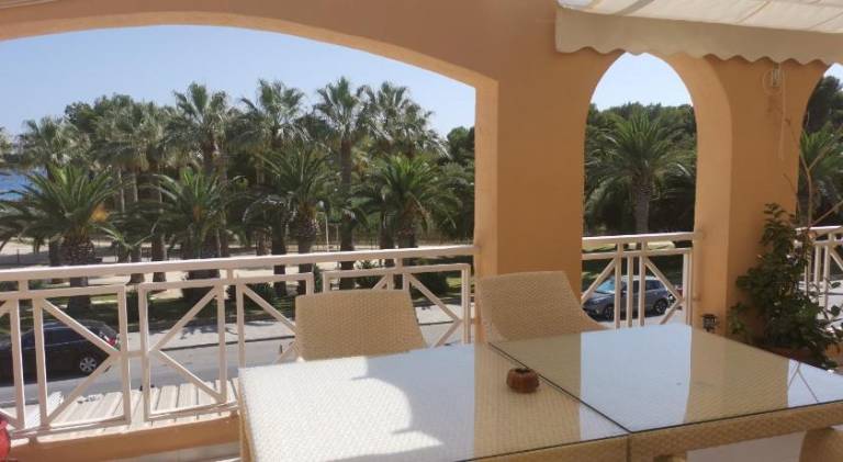 Holiday apartment with patio — photo 3