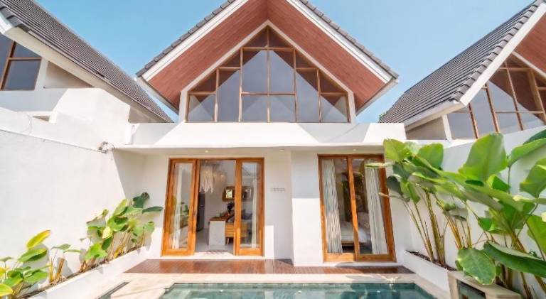 Spacious villa with pool | Pet-friendly in Canggu
