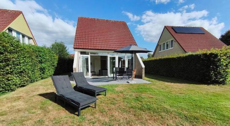 House with pool in Groningen