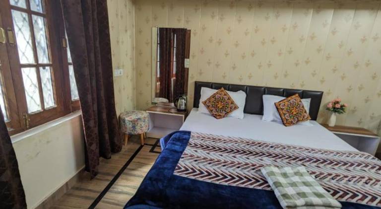PAARIJAAT Homestay & Guesthouse — photo 4