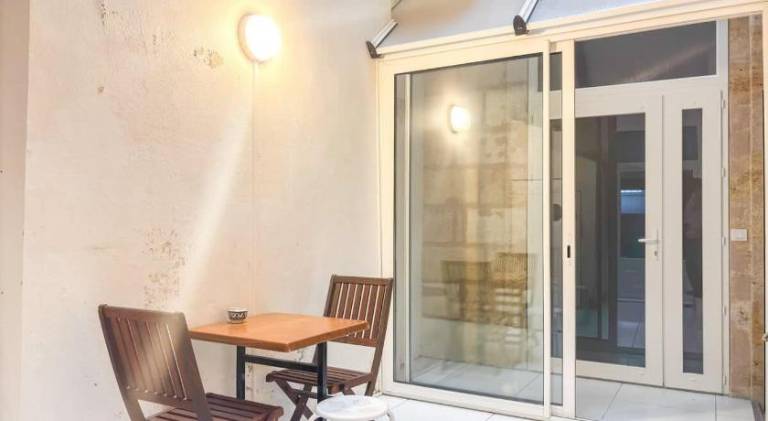 Nice apartment | Near Bordeaux Cathedral | Pets are welcome — photo 3