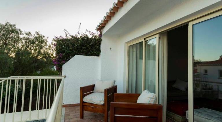 Vacation home with garden, terrace & BBQ — photo 4