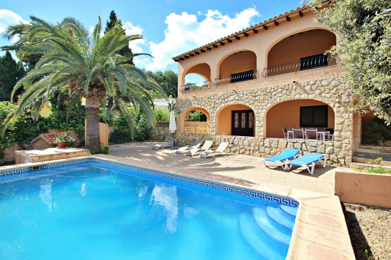 Villa with barbecue, terrace & private pool | Sea view | Next to the beach | Perfect for remote work | Pet-friendly — photo 2