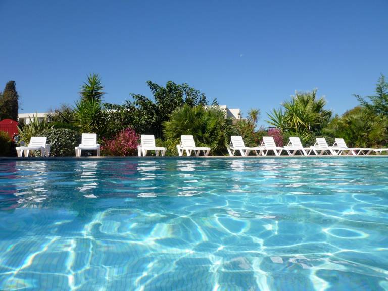 Luxurious two bedroom garden apartment with stunning Cannes Marina views in Mandelieu-La-Napoule