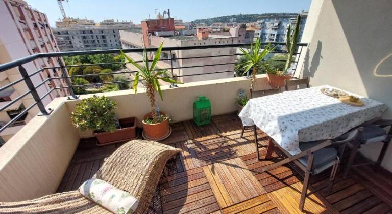 Fully equipped pleasant rental apartment with patio | Beach nearby | Pet-friendly — photo 2