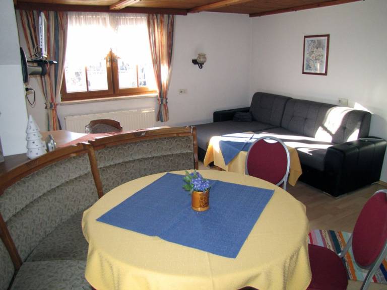 Ferienwohnung in Bad Goisern am Hallstättersee, Gemeinde Bad Goisern am Hallstättersee für max. 7 Personen Ferienwohnung in Bad Goisern am Hallstättersee, Gemeinde Bad Goisern am Hallstättersee für max. 7 Personen