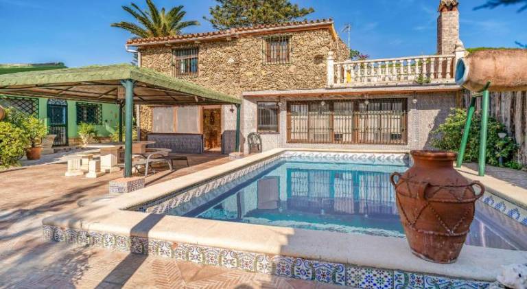 House with barbecue, private pool & garden | Pets are welcome in Chiclana de la Frontera