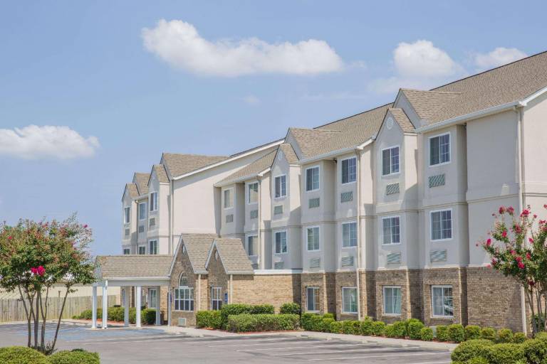Microtel Inn & Suites by Wyndham Albertville in Albertville, AL
