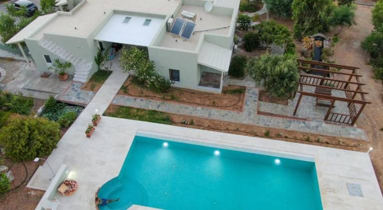 Villa with private pool, garden & barbecue — photo 5