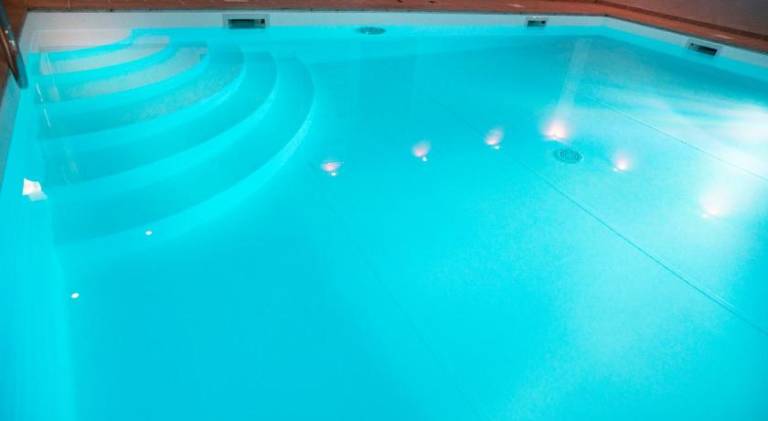 Wonderful vacation home with pool | Good for workation | Dogs allowed in Salò