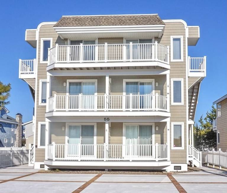 Condo  Avalon