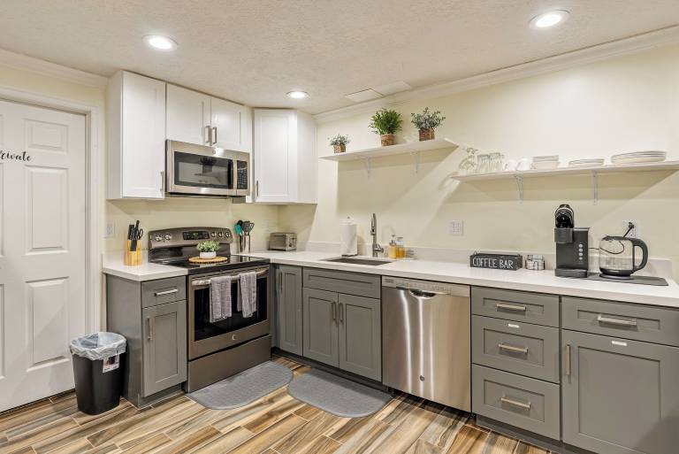 Apartment  Layton