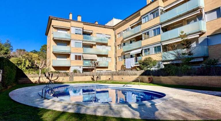 Rental apartment with pool — photo 4