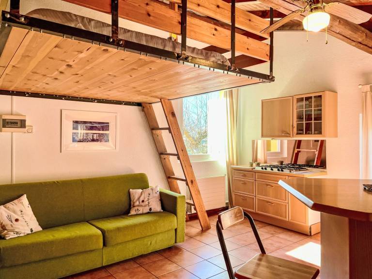 Child-friendly beautiful rental apartment with yard | Nature view | Pets are welcome — photo 3