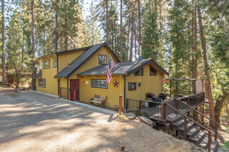 Cabin Hathaway Pines